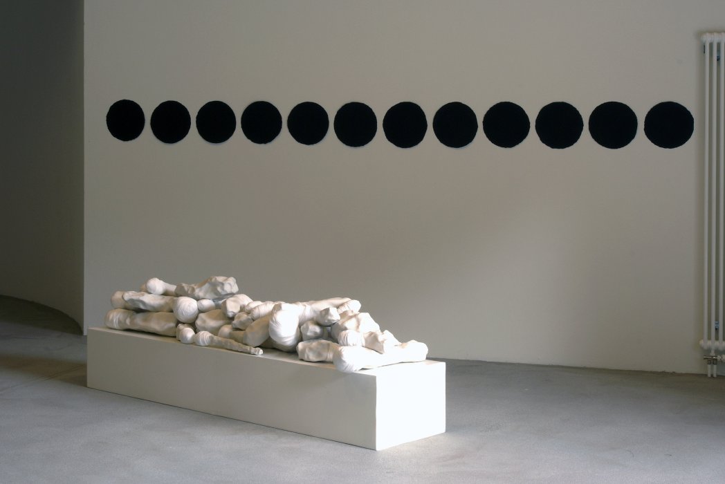 Installation Fondation Bruckner, Carouge, Papier ink, porcelain, coton © M.G