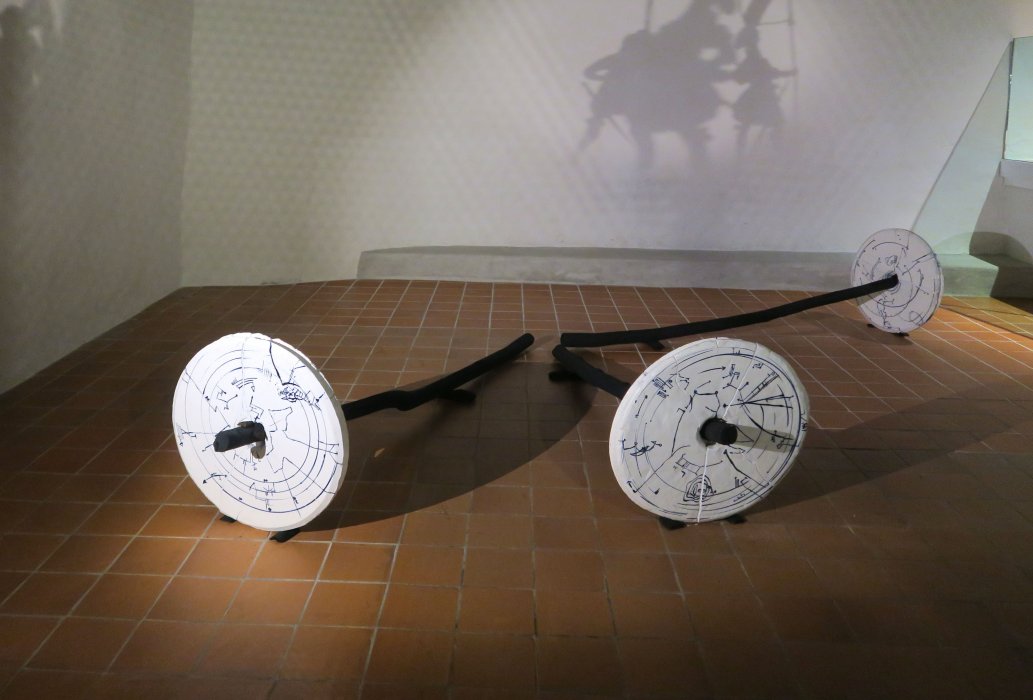 2024,  time weels, painted porclelain, wood, Exhibition view, Schloss Thun © MG